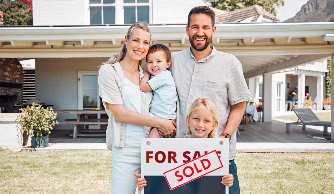 The Difference Between a Home Stager and a Home Organizer